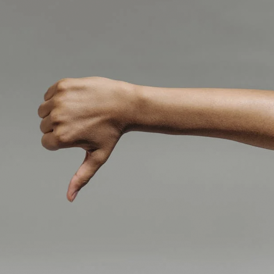 branding, imagen de marca, identidad visual, diseño industrial, diseño gráfico profesional, marketing B2B, infografía 3D, posicionamiento premium, estrategia visual, percepción de marca, diseño corporativo, branding industrial, reputación corporativa, captación de clientes, éxito empresarial, fracaso empresarial, ventaja competitiva, APPLE, nike, tesla